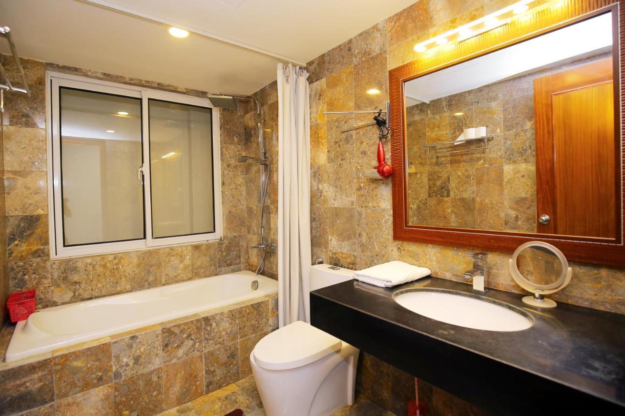 Investland In Truc Bach & Serviced Apartment ฮานอย ภายนอก รูปภาพ